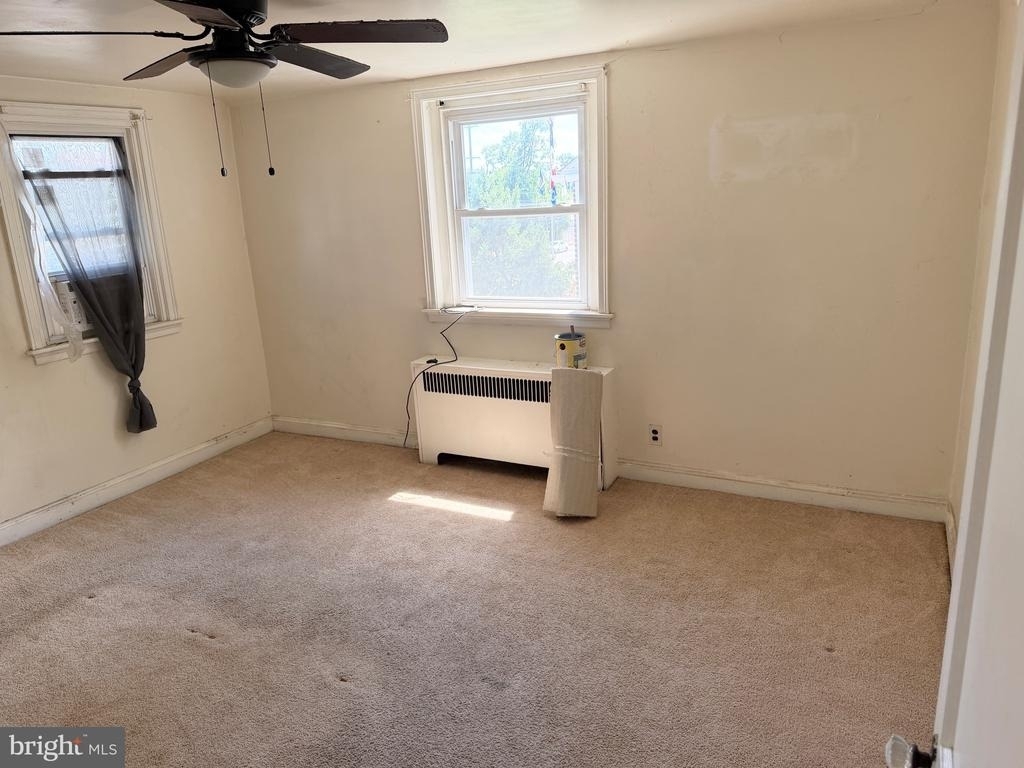 1123 Chester Pike - Photo 7