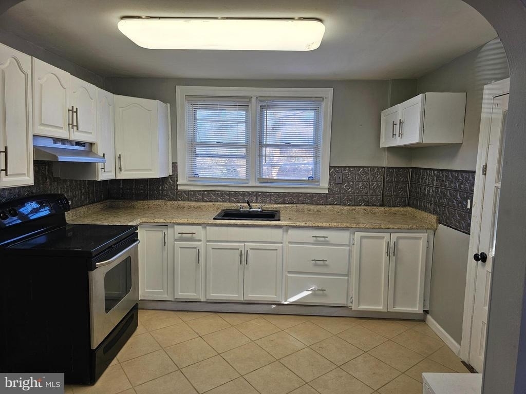 1301 Hook Road - Photo 10