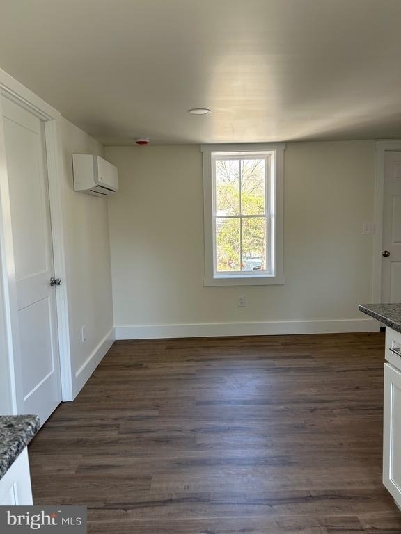 146 N Walnut Street - Photo 12