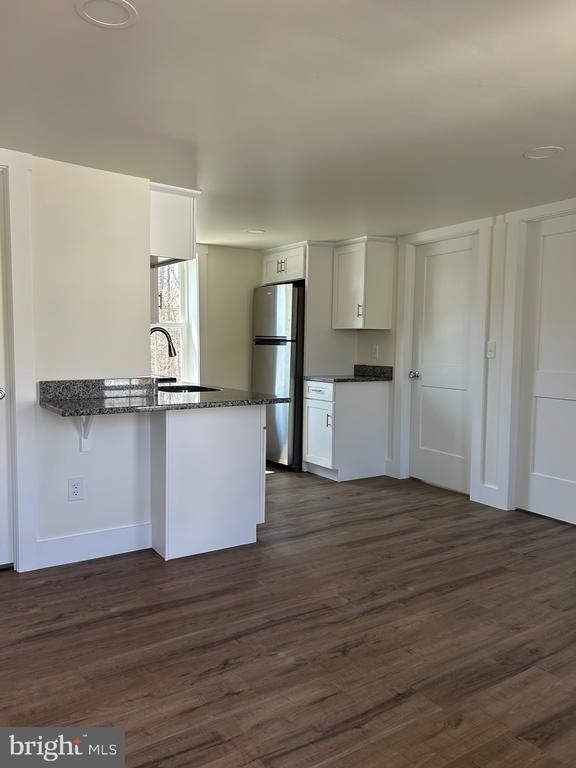 146 N Walnut Street - Photo 3