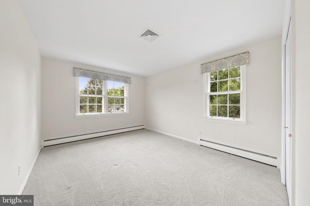 1026 Waltham Road - Photo 18