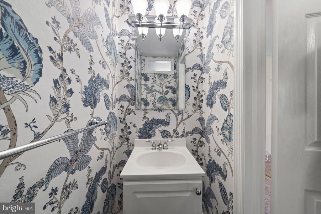 1026 Waltham Road - Photo 27