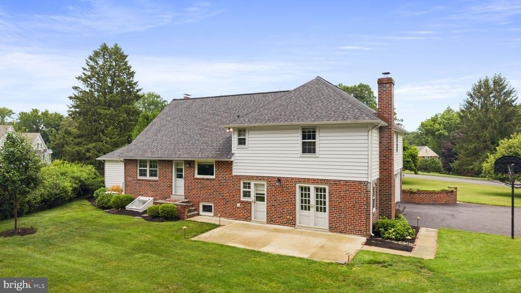1026 Waltham Road - Photo 32
