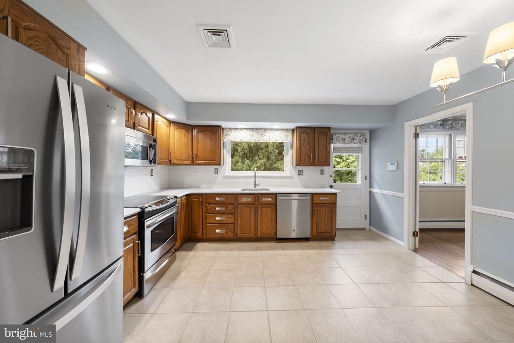 1026 Waltham Road - Photo 5