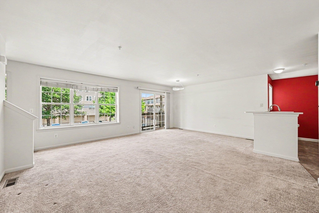 2878 Barclay Way - Photo 4