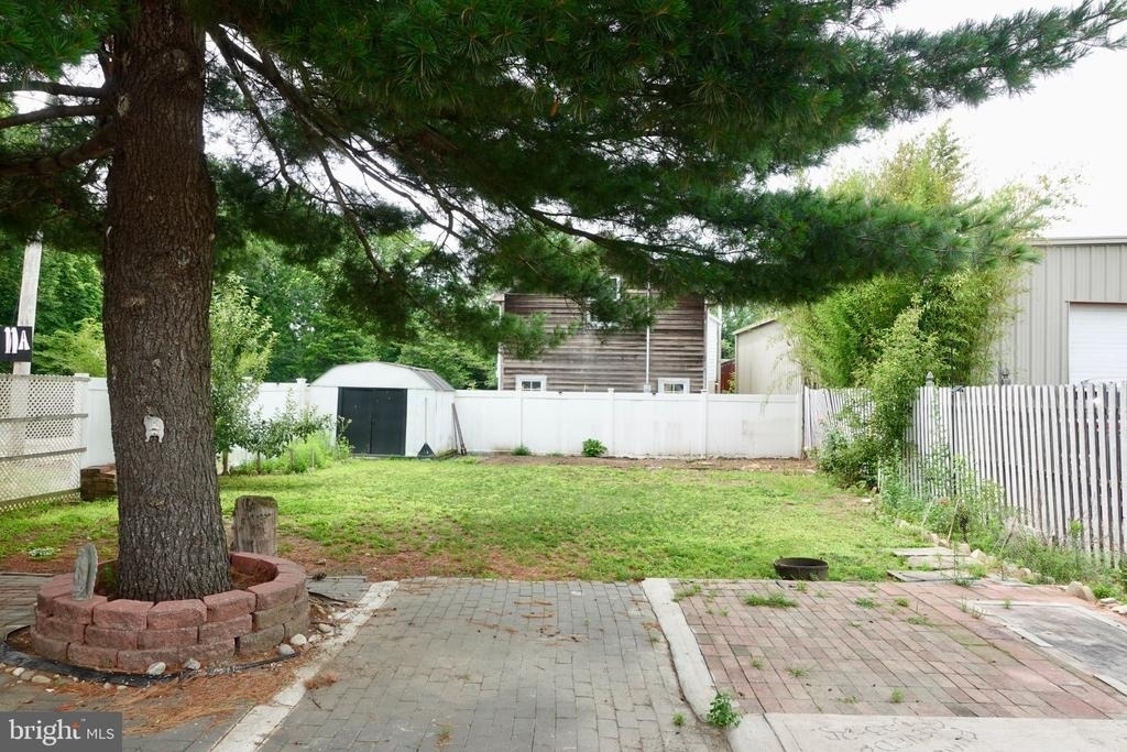 11 Main Street - Photo 17