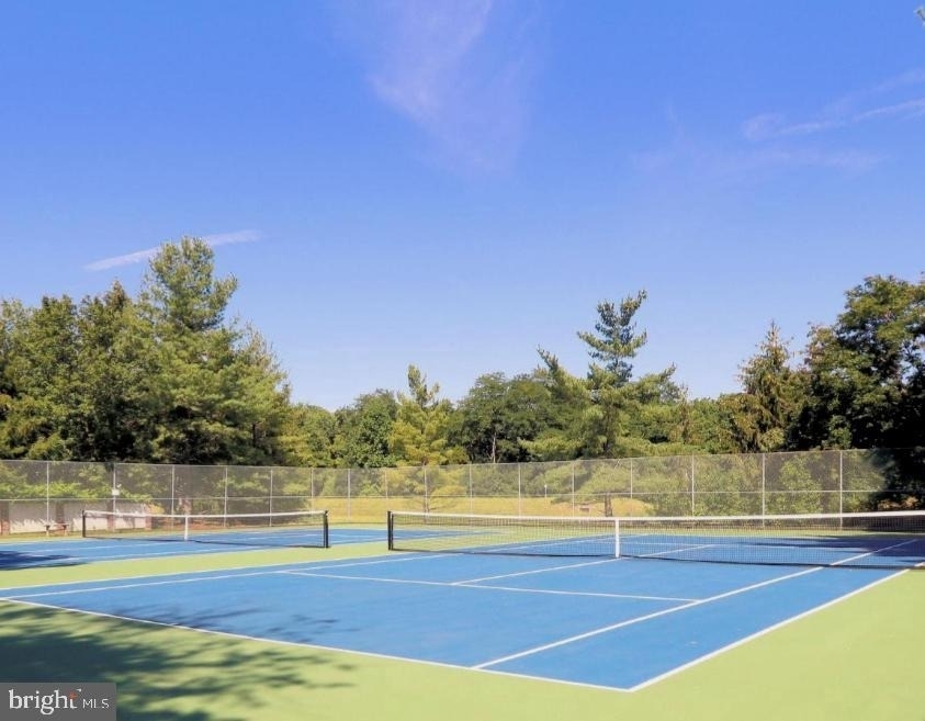 207 Salem Court - Photo 4