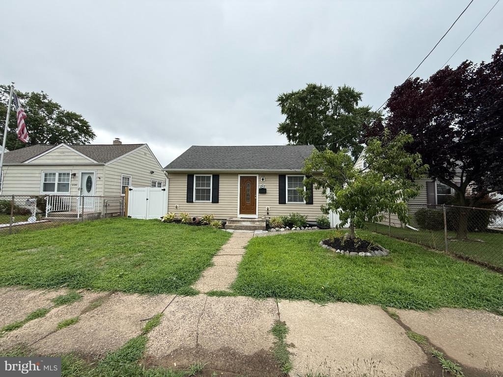 222 Samdin Boulevard - Photo 2