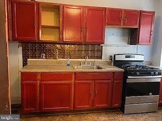 25 Laurel Avenue - Photo 1