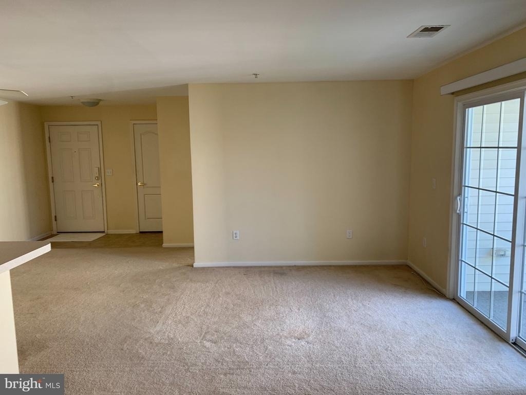 110 Lionheart Lane - Photo 2