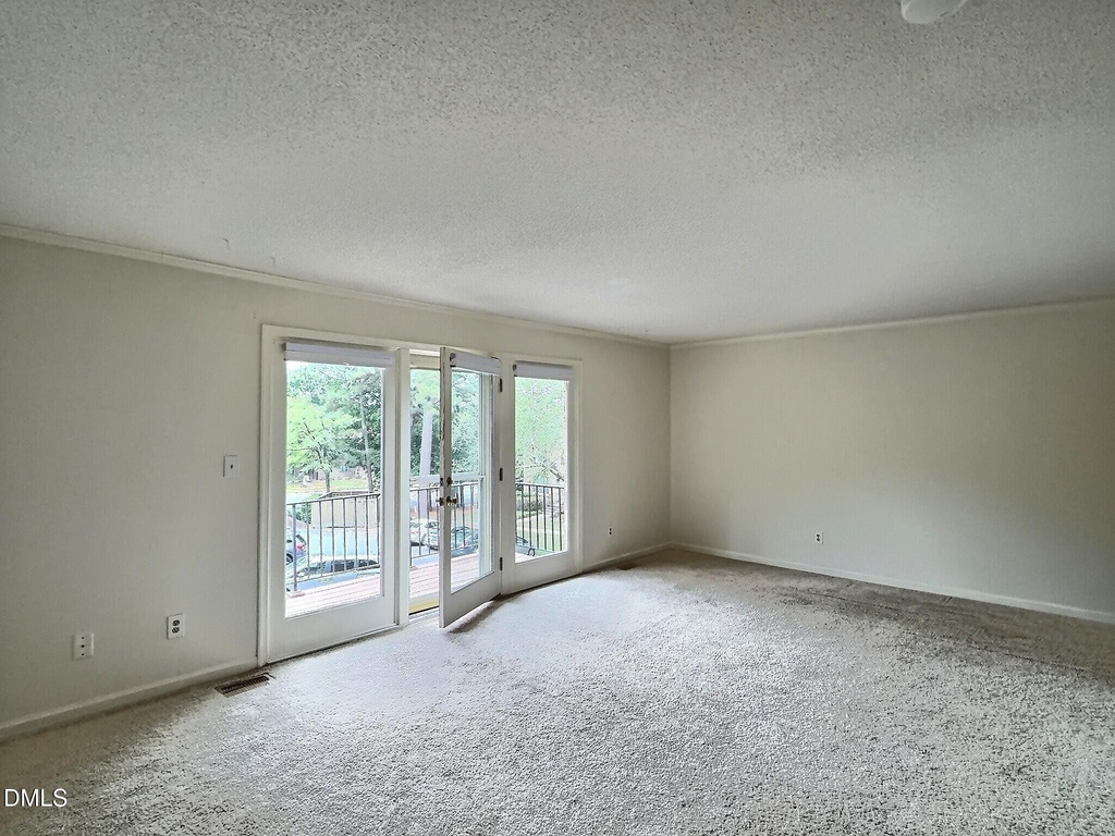 1515 E Franklin Street - Photo 11