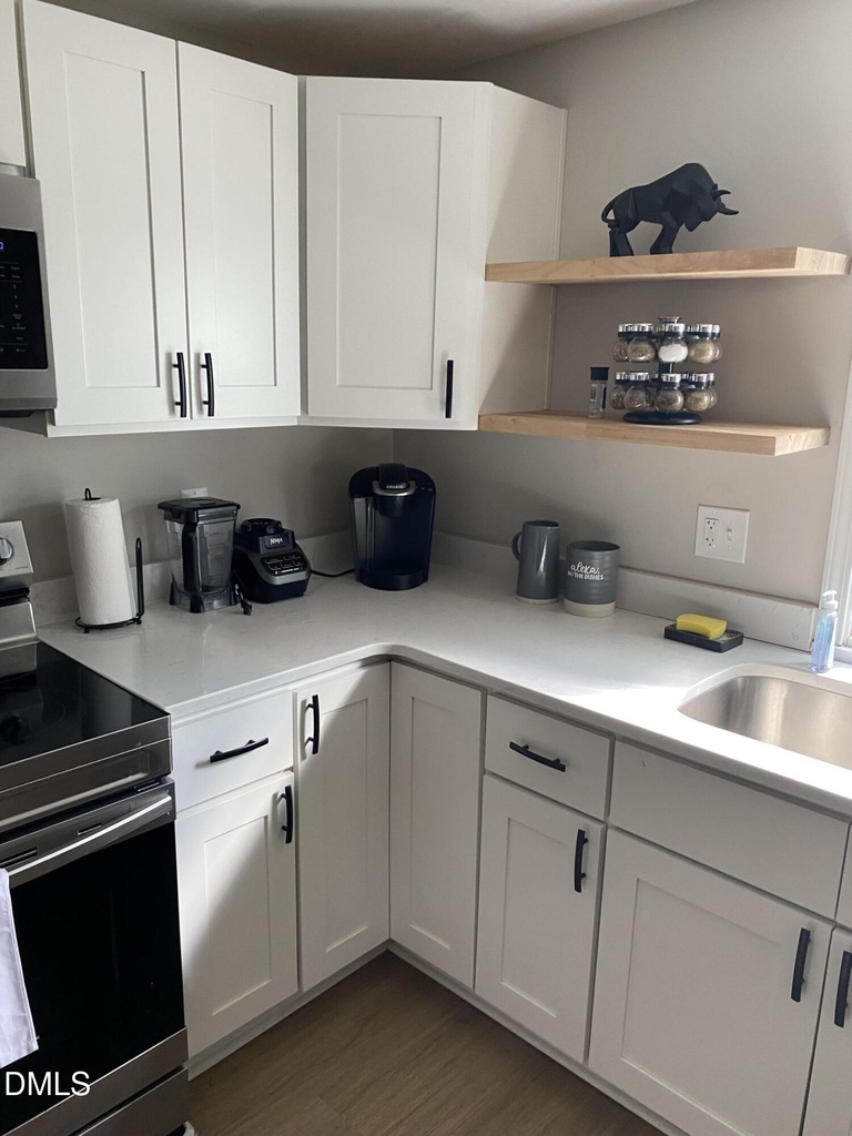 1208 Drew Street - Photo 13