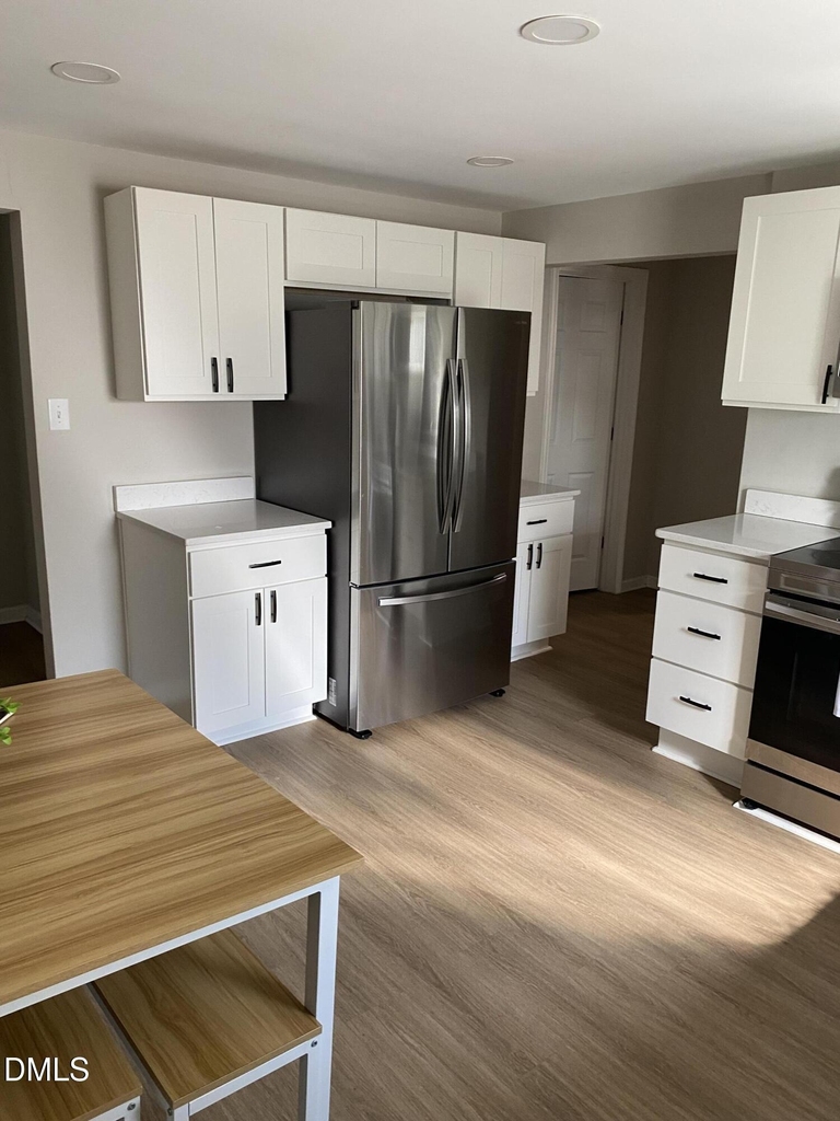 1208 Drew Street - Photo 17