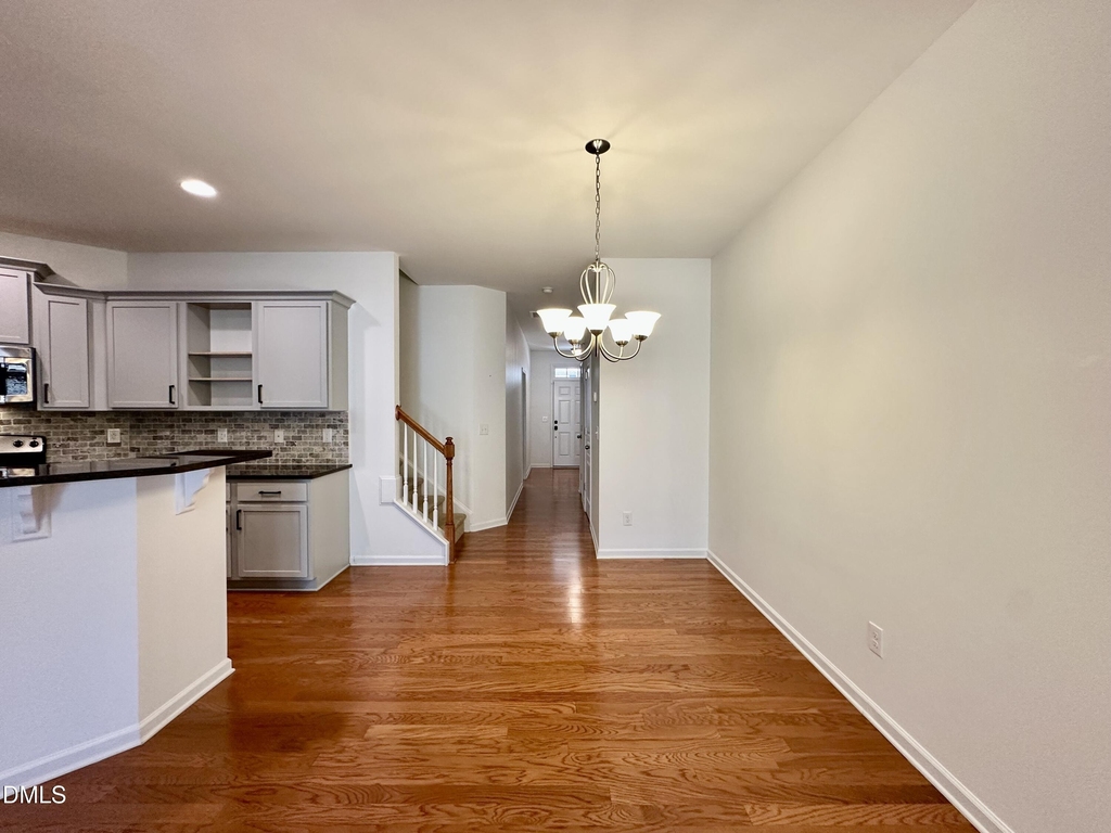 513 Dragby Lane - Photo 7