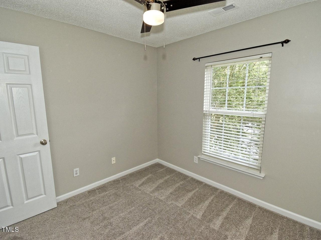 314 Canyon Lake Circle - Photo 22