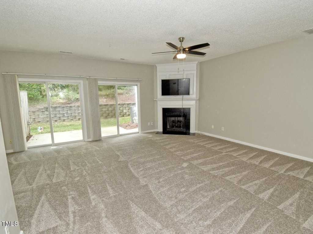 314 Canyon Lake Circle - Photo 7
