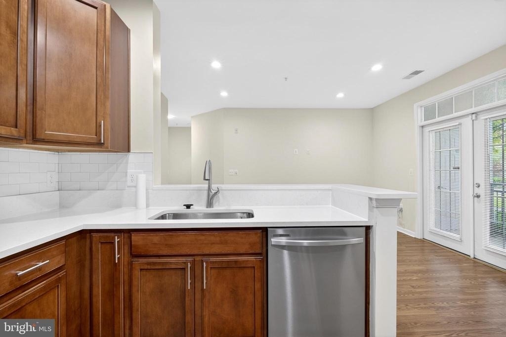 1321 Karen Boulevard - Photo 14