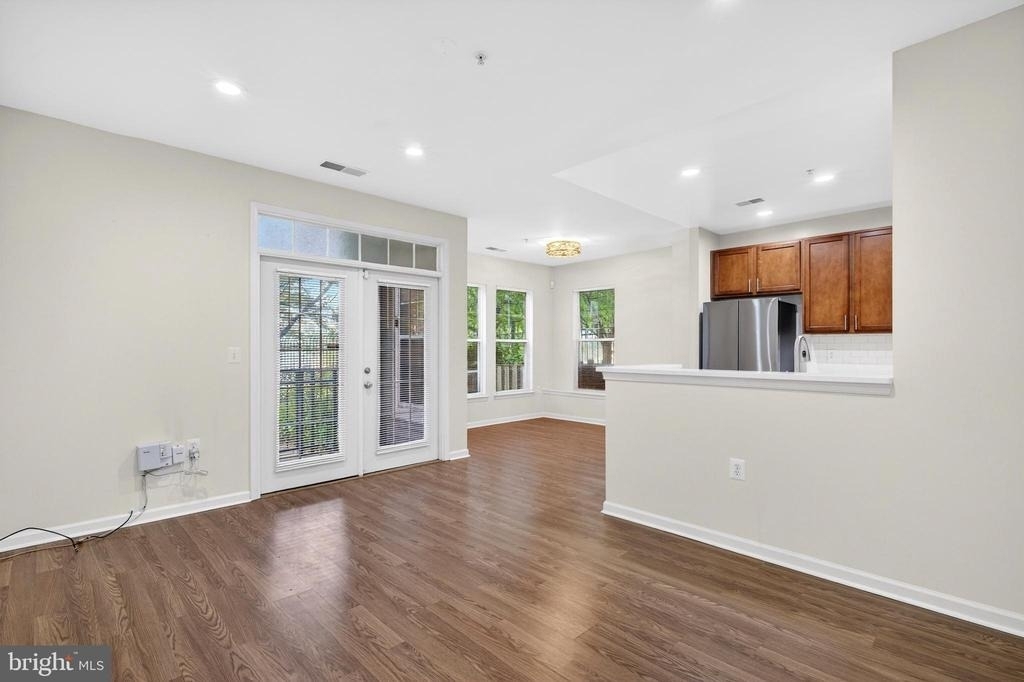 1321 Karen Boulevard - Photo 9