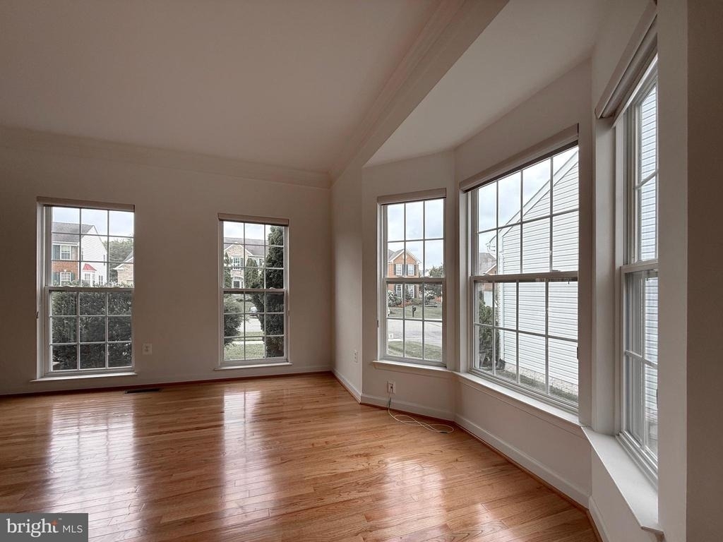 4415 Medallion Drive - Photo 6