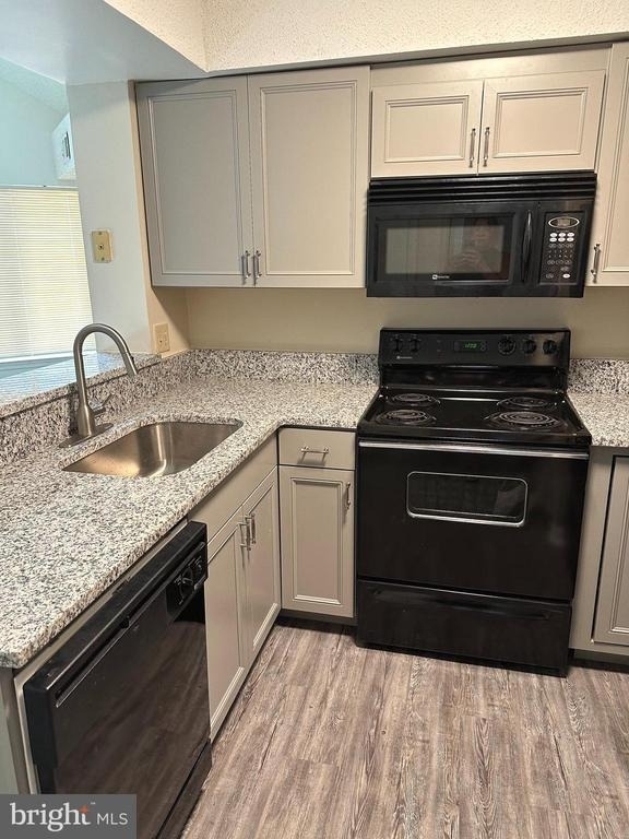14003 Justin Way - Photo 2