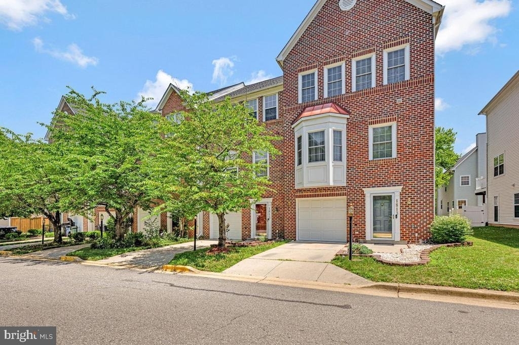 1815 Spanish Oak Lane - Photo 1
