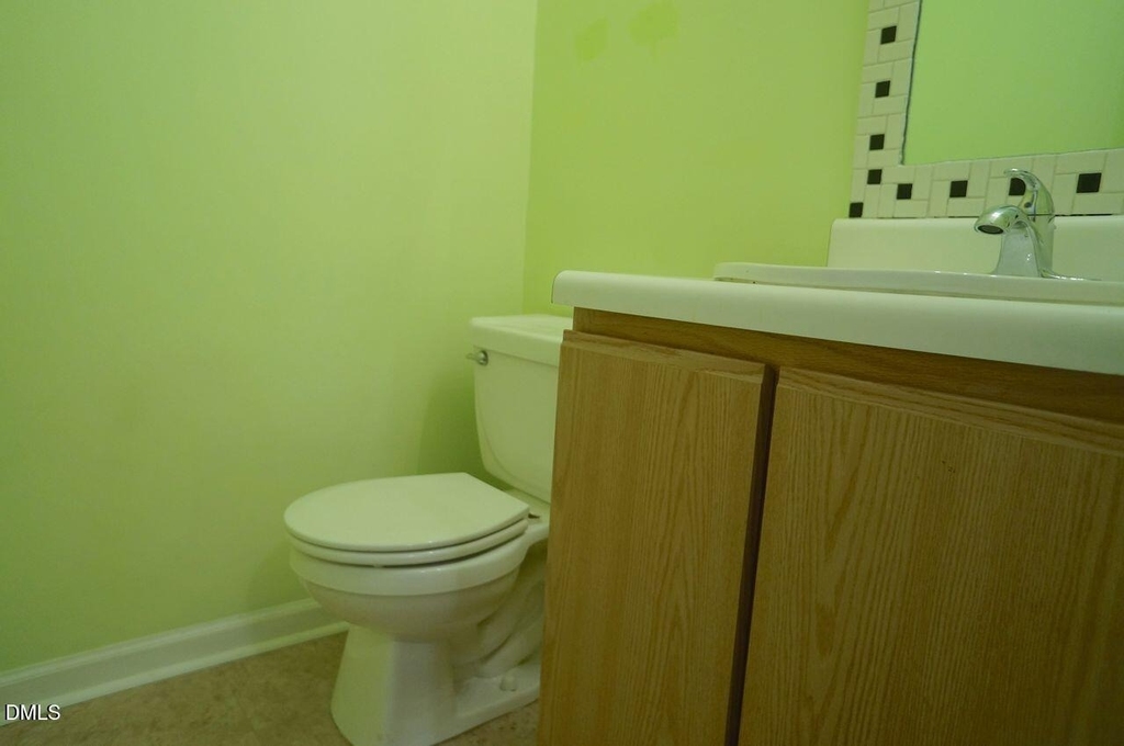 312 Commons Drive - Photo 9