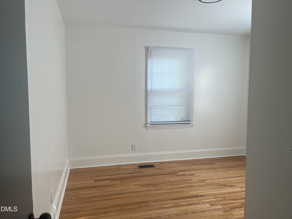 504 Powell Street - Photo 9