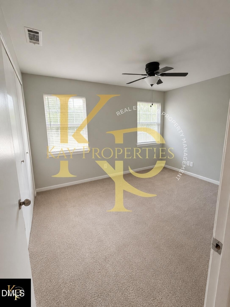 3013 Wedgedale Avenue - Photo 9