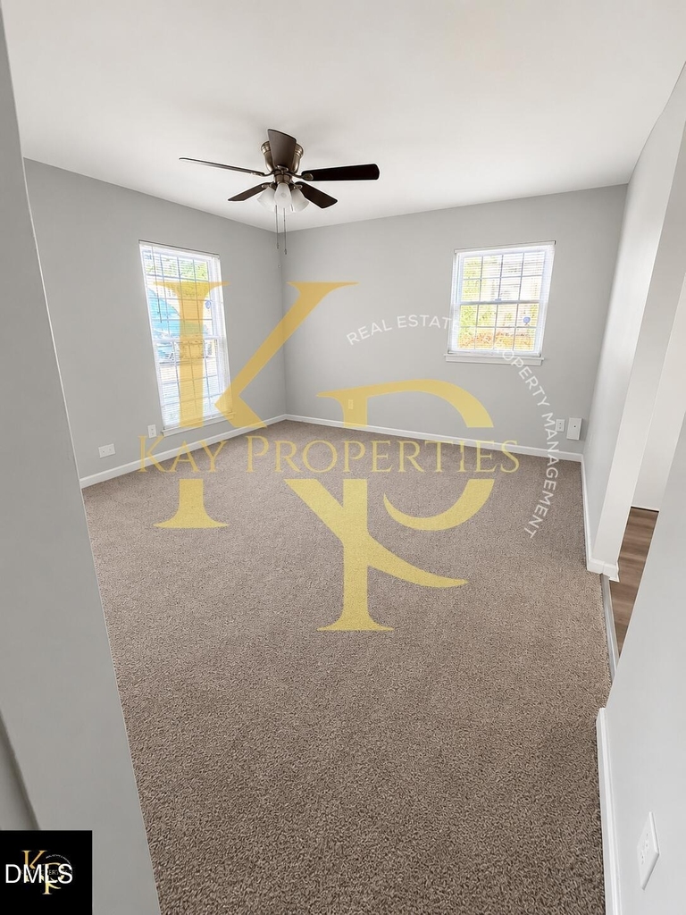 3013 Wedgedale Avenue - Photo 3