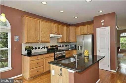 715 Pleasant Drive - Photo 4