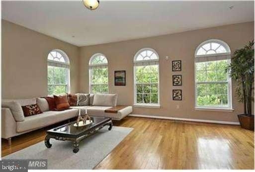 715 Pleasant Drive - Photo 8