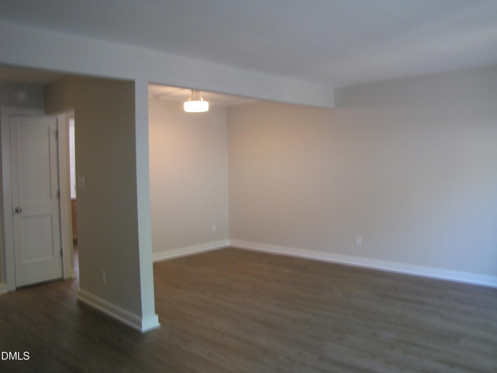 220 Elizabeth Street - Photo 4