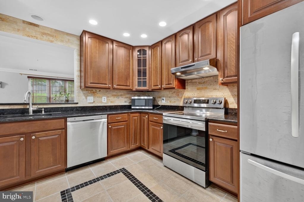 18917 Highstream Drive - Photo 8