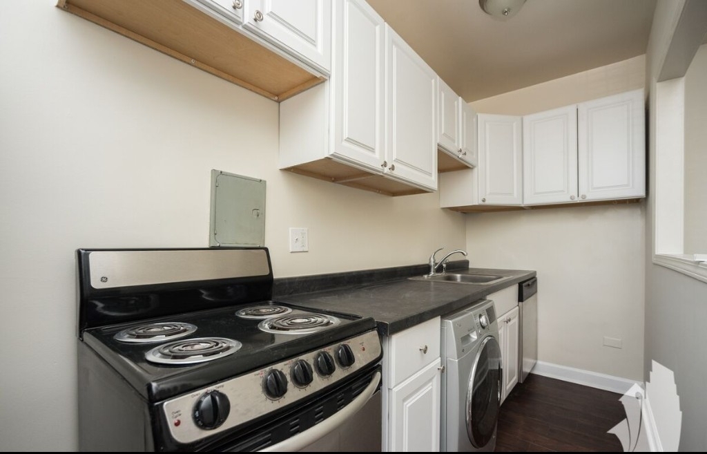 3345-47 N Marshfield Ave - Photo 2