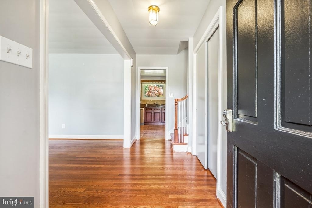 500 Derrydown Lane - Photo 2