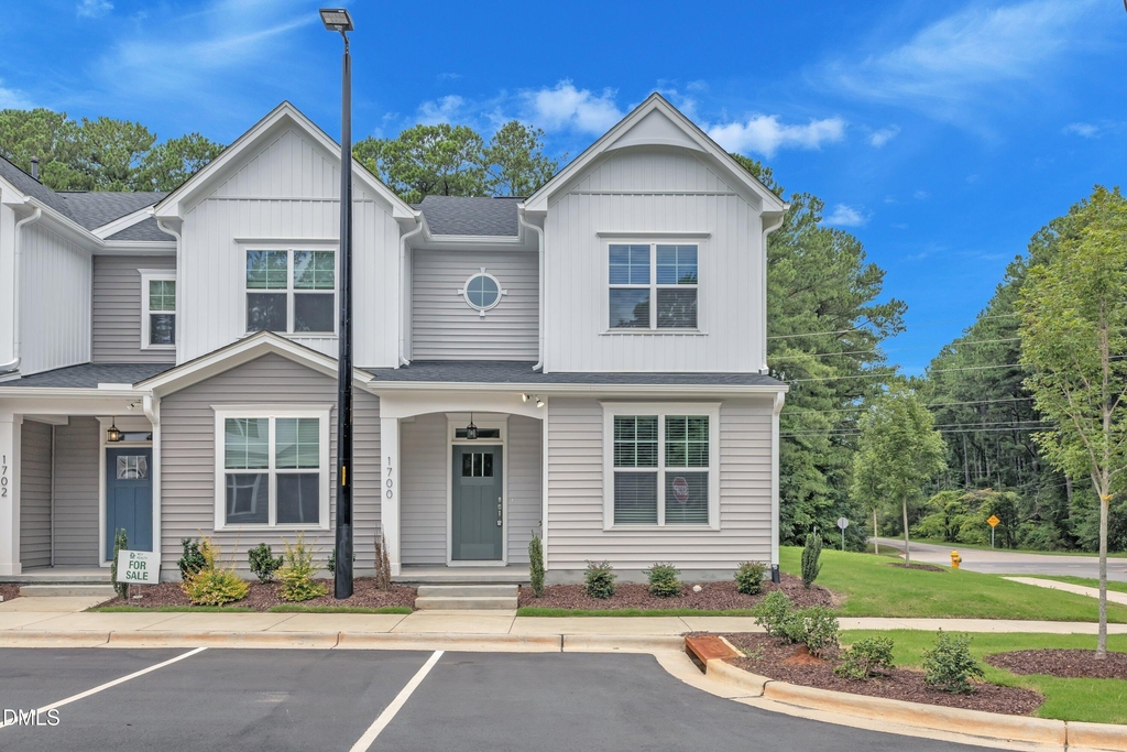 1706 Ballard Drive - Photo 3
