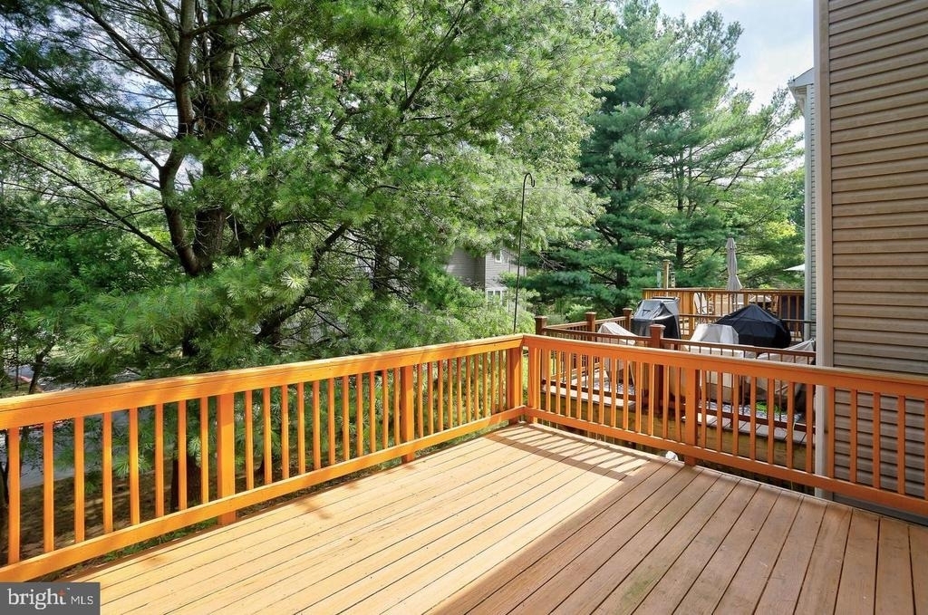 4710 Leyden Way - Photo 18