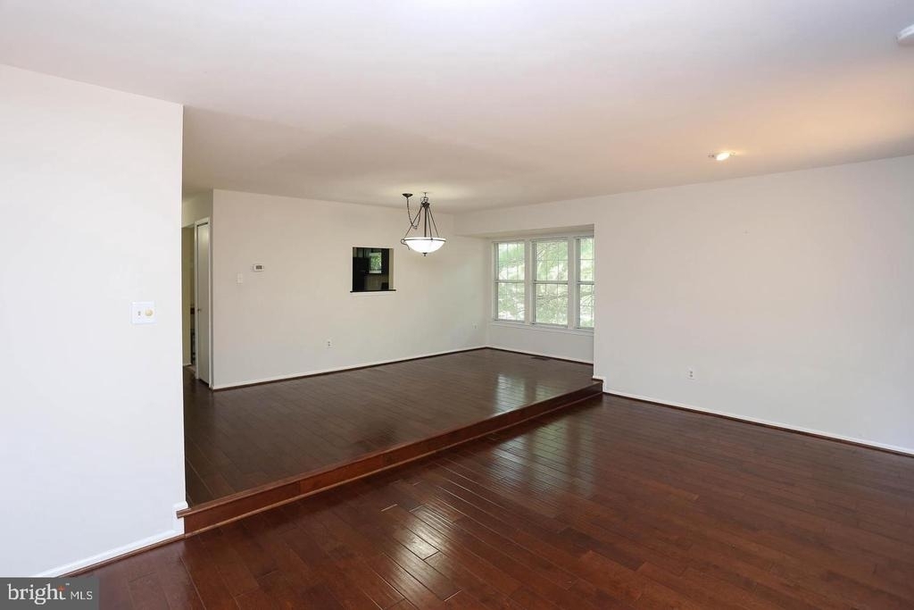 4710 Leyden Way - Photo 8