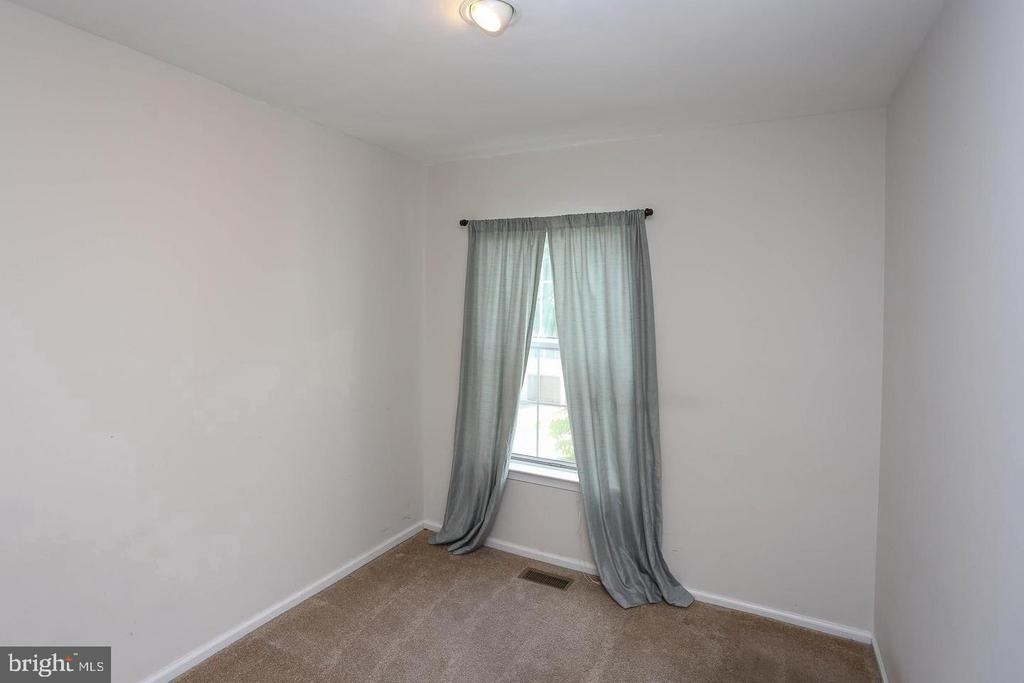 4710 Leyden Way - Photo 11