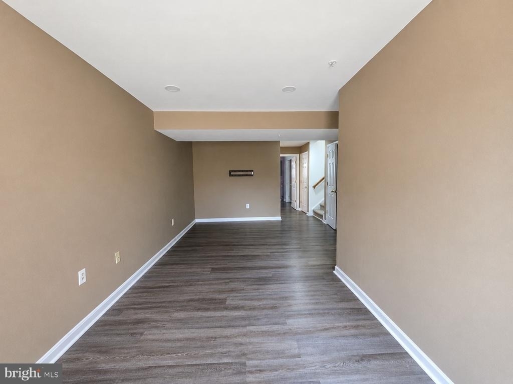 5808 Mercantile Drive W - Photo 31
