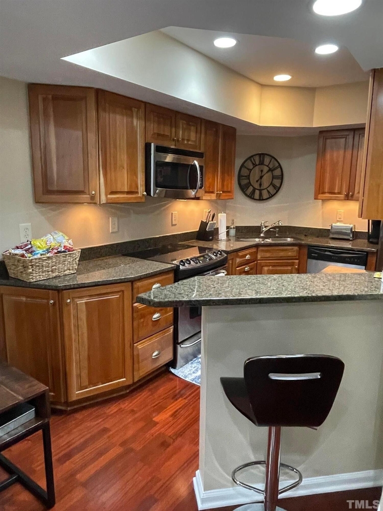 720 Bilyeu Street - Photo 4