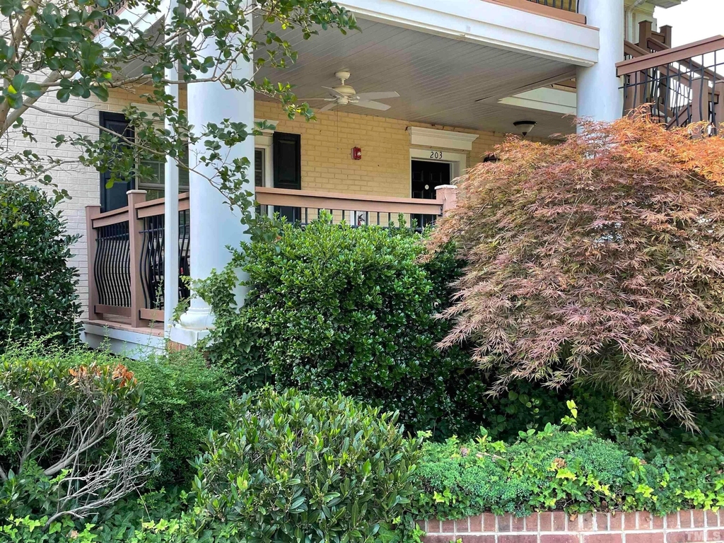 720 Bilyeu Street - Photo 1