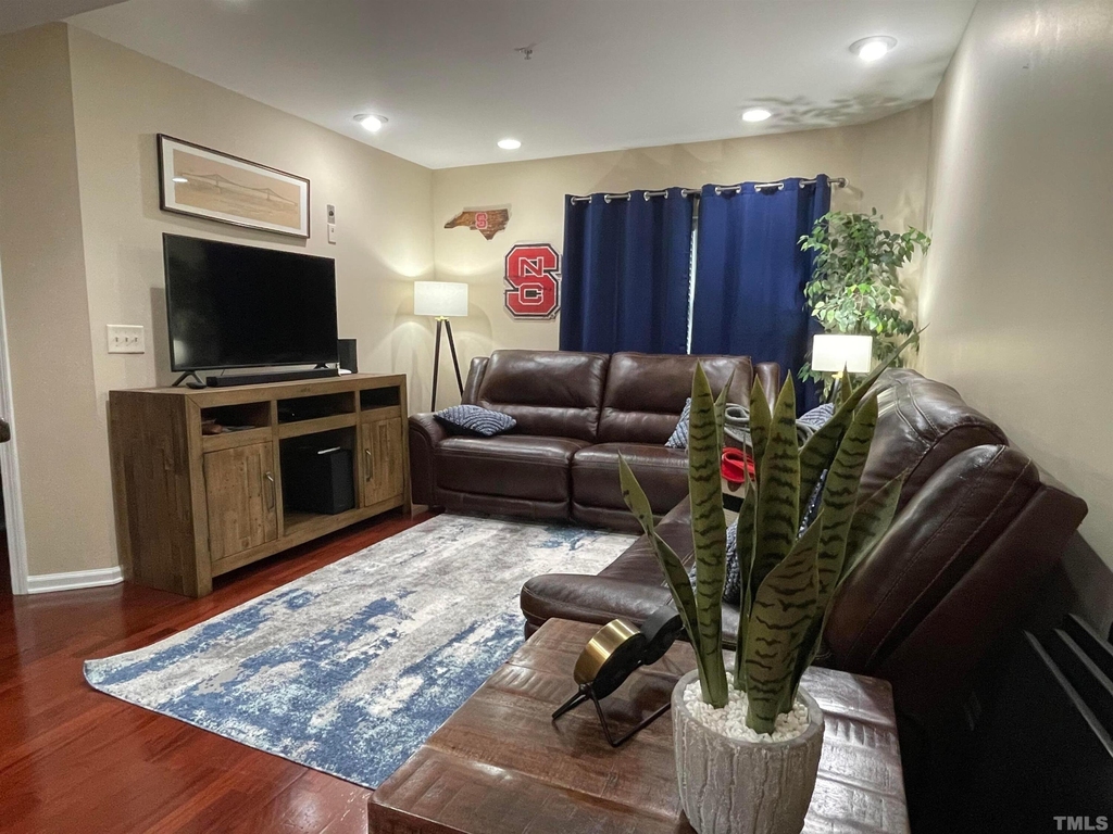 720 Bilyeu Street - Photo 8