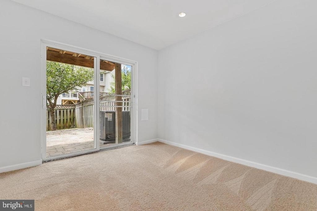 1942 Crossing Stone Court - Photo 14
