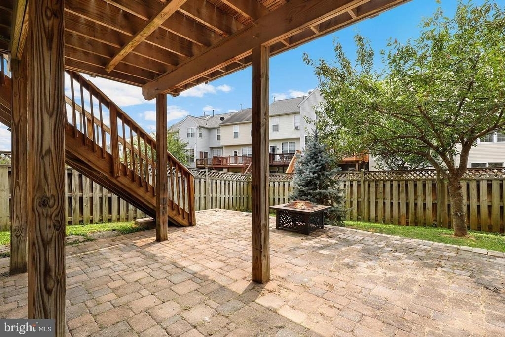 1942 Crossing Stone Court - Photo 15