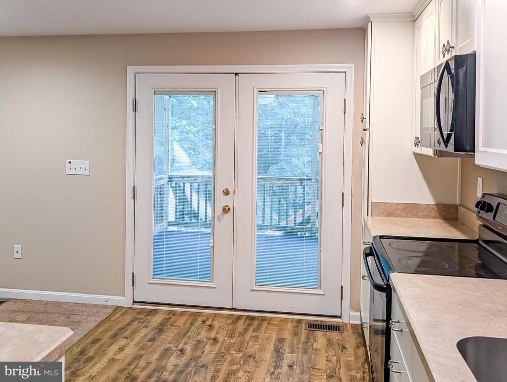 5115 Irving Street - Photo 11