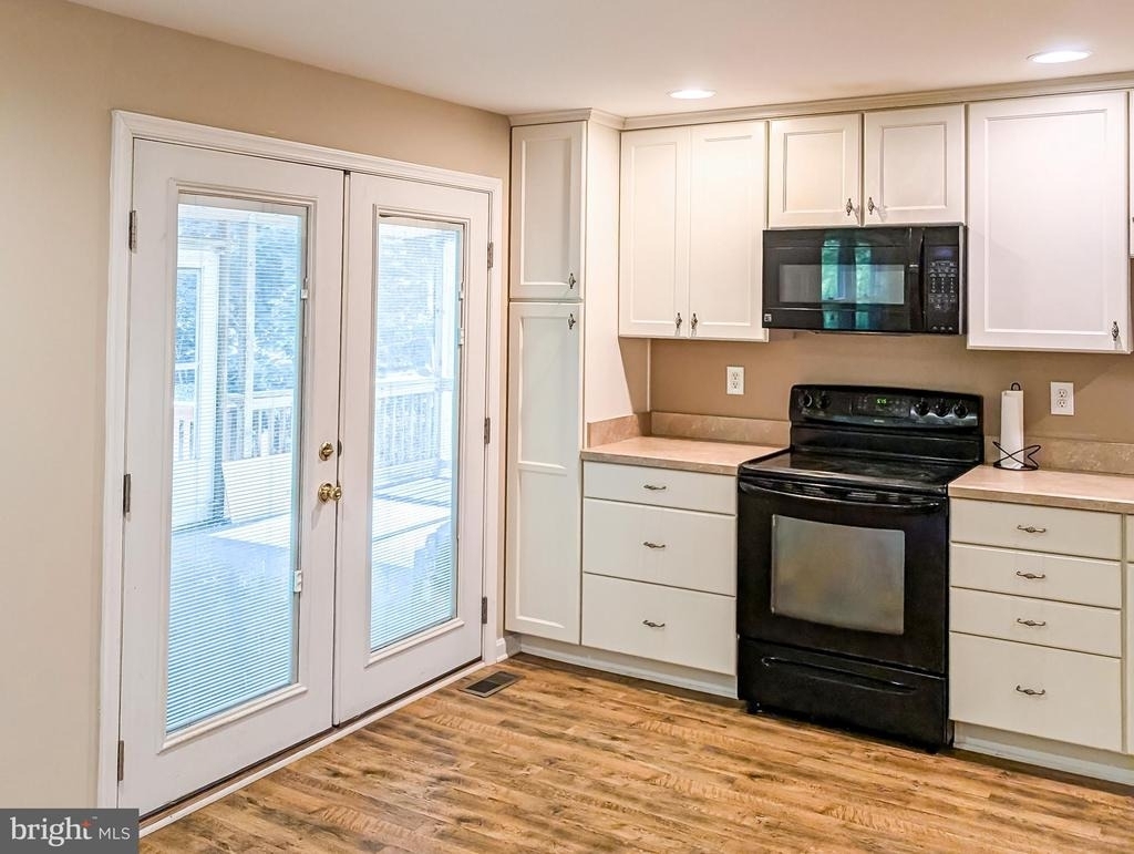 5115 Irving Street - Photo 9