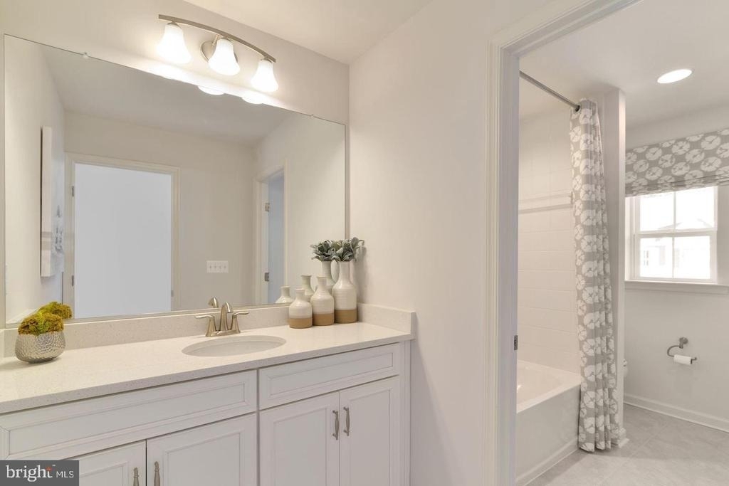 4241 Germantown Way - Photo 9