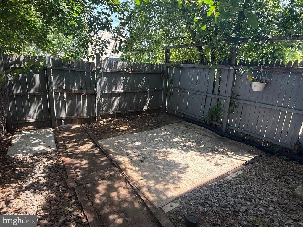 2053 Larkhall Road - Photo 12
