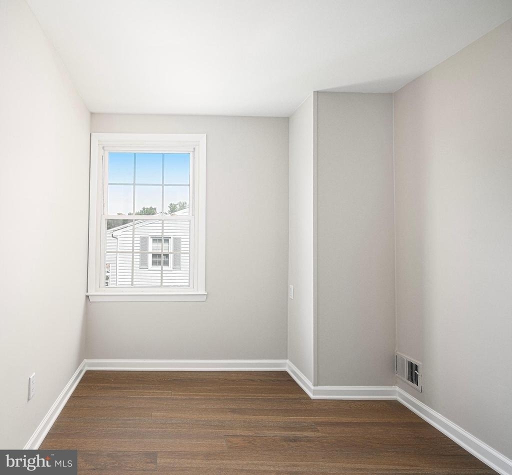 15 Burnsway Court - Photo 16